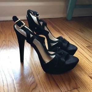 Jessica Simpson Black Heels!